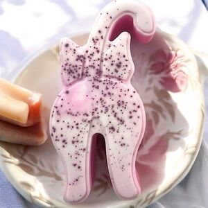 Rose & lavender scented handmade CAT soap 3.5x2in 5oz shea butter & goats milk